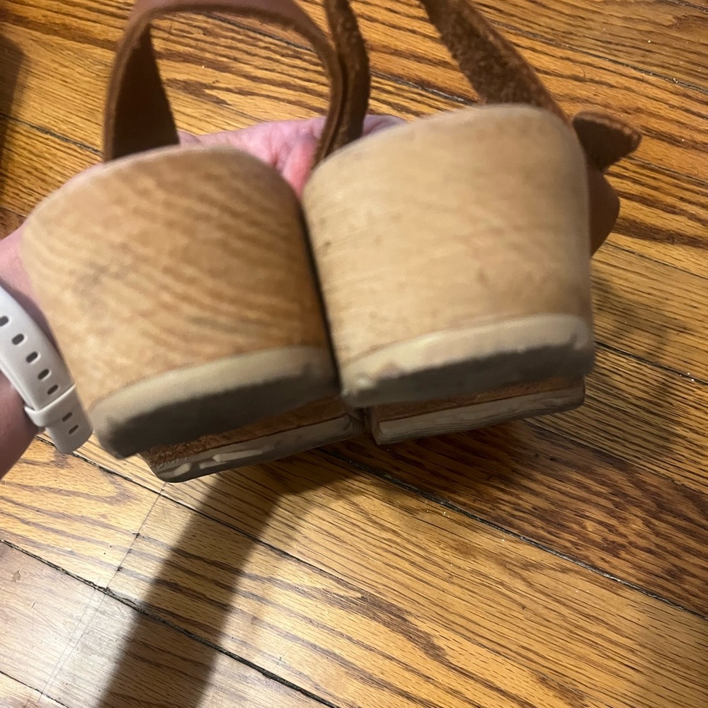 MIA Anna Mule Leather and Wood Clogs - Picture 6 of 8